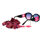 Load image into Gallery viewer, Guess Black Plastic Sunglasses
